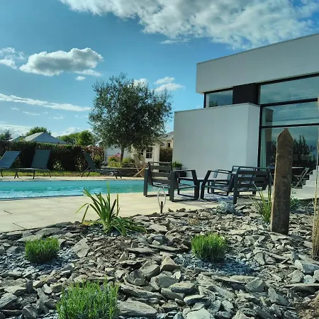 Maison/villa Avec Piscine Privee Brain D'eau * La Chapelle-de-Brain
